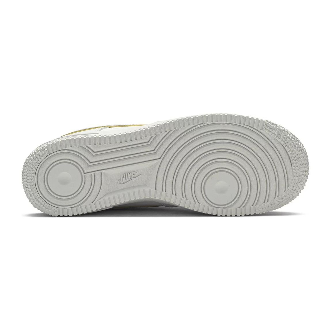 Nike Air Force 1 ’07 ESS Metallic Gold