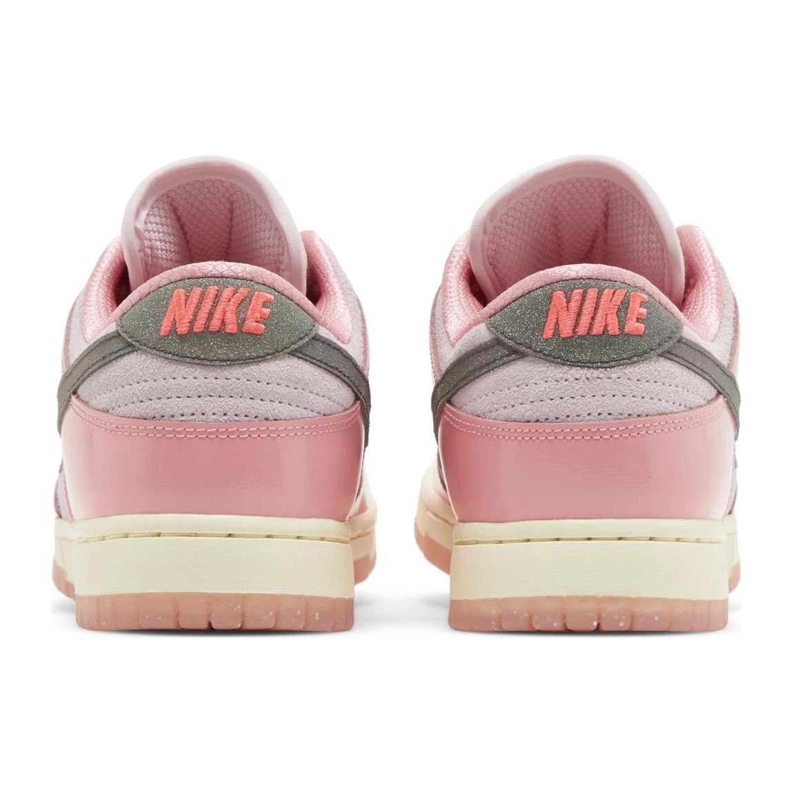 Nike Dunk Low LX Barbie